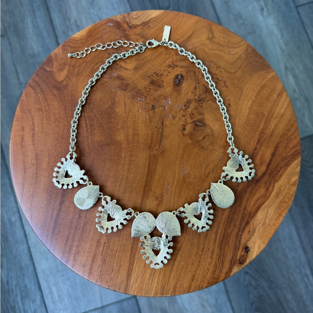 Elegant Gold, Green & White Statement Necklace - Picture 9 of 12